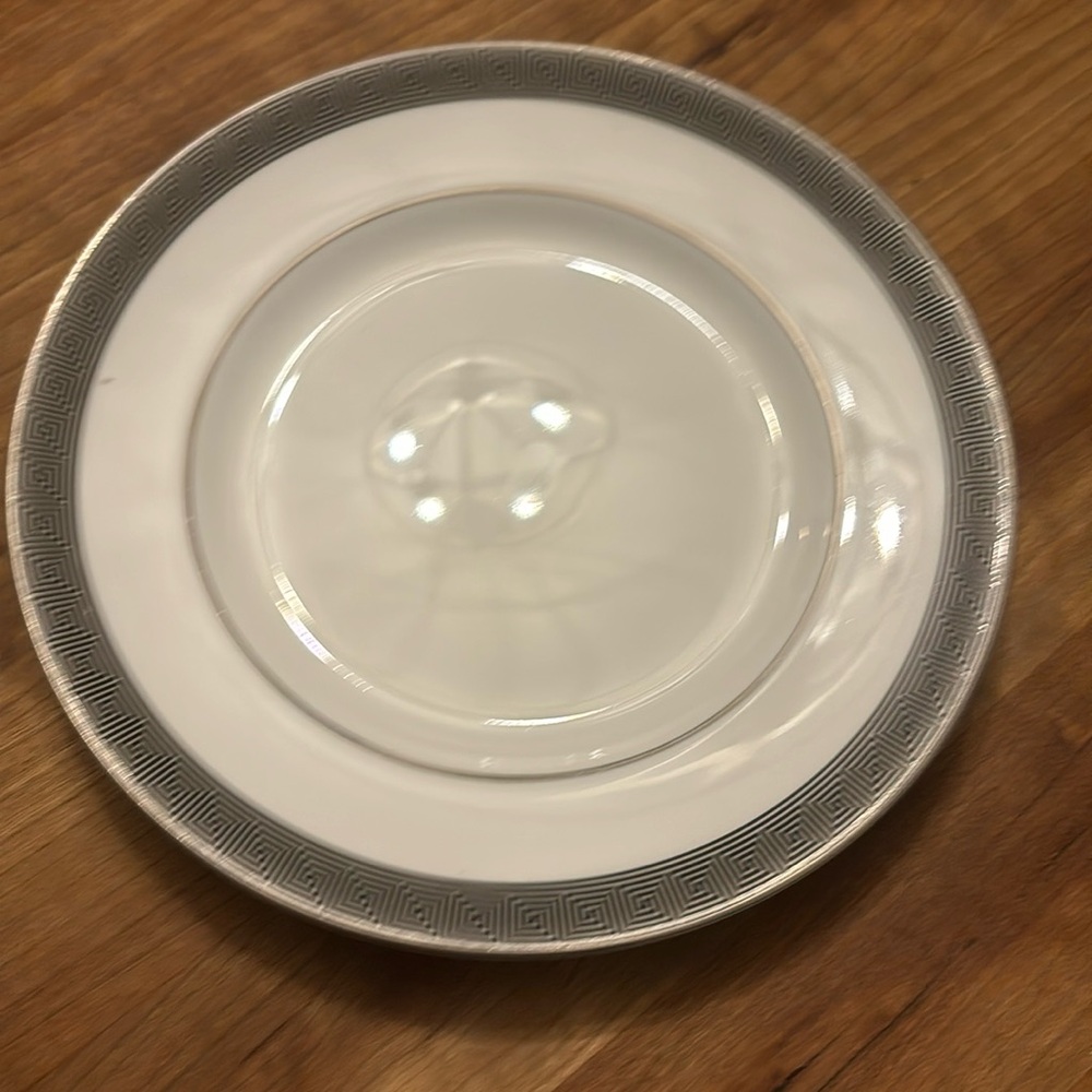 Bread plate, China Wedgewood metropolis style